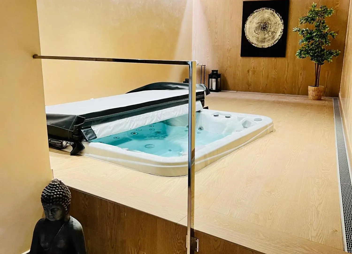 Apartment Logement Moderne Et Cosy Avec Piscine, Jacuzzi, Salle De Sport Et Billard Estepona Spain