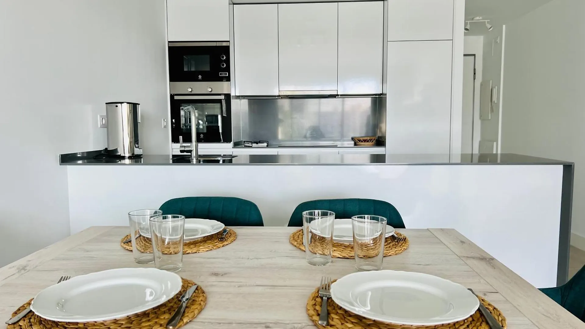 Logement Moderne Et Cosy Avec Piscine, Jacuzzi, Salle De Sport Et Billard Estepona