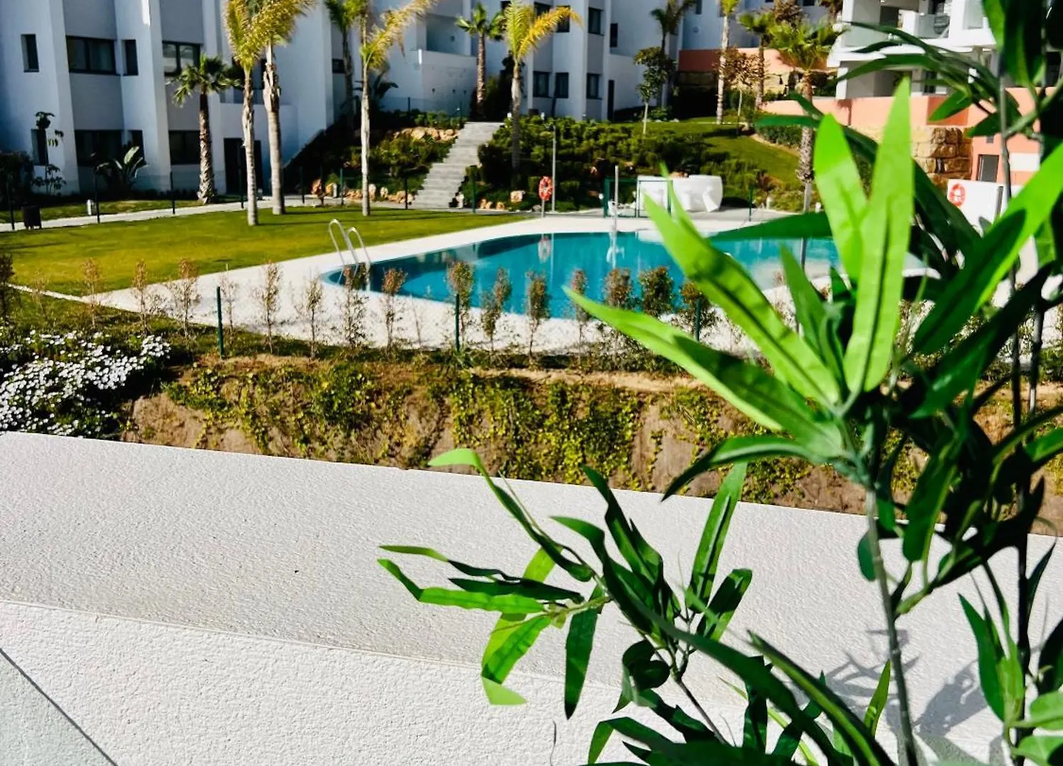 Logement Moderne Et Cosy Avec Piscine, Jacuzzi, Salle De Sport Et Billard Estepona